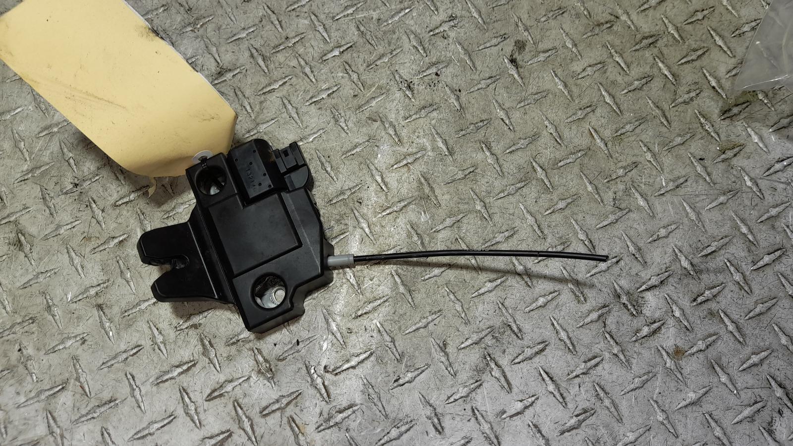 View Auto part Door/Boot/Gate Lock Toyota Camry 2013