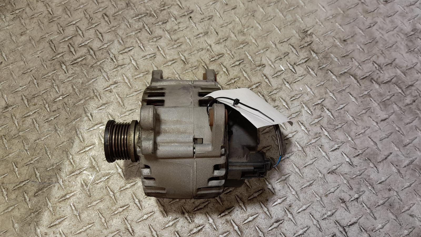 View Auto part Alternator Volkswagen Golf 2014