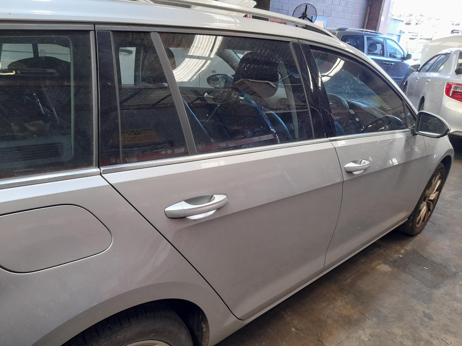 View Auto part Right Rear Door Sliding Volkswagen Golf 2014