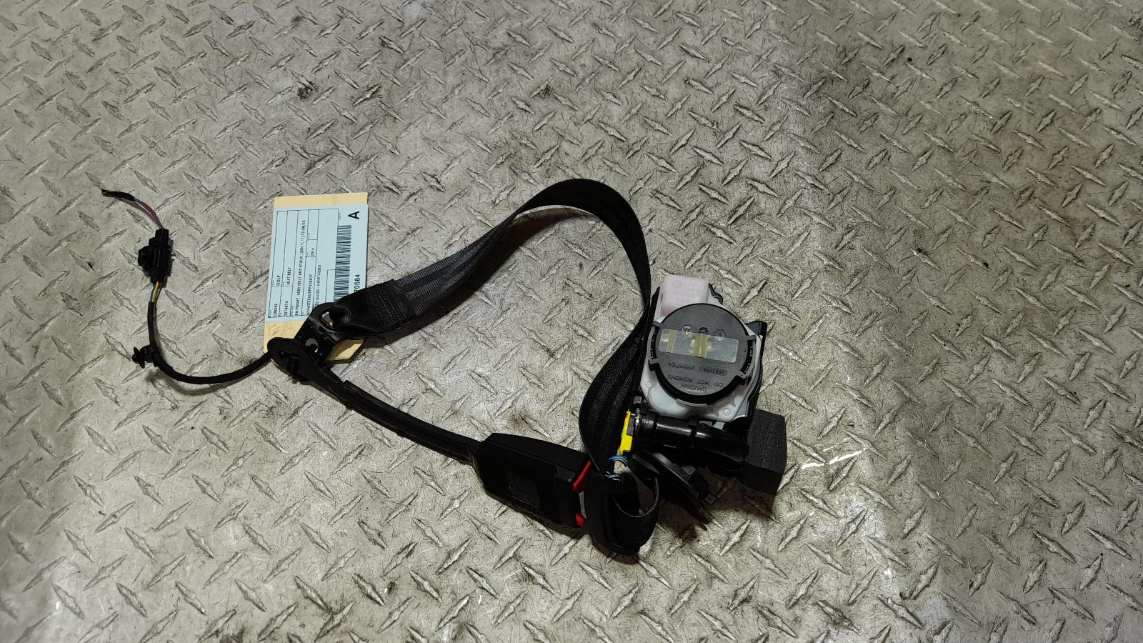 View Auto part Seatbelt/Stalk Volkswagen Golf 2014