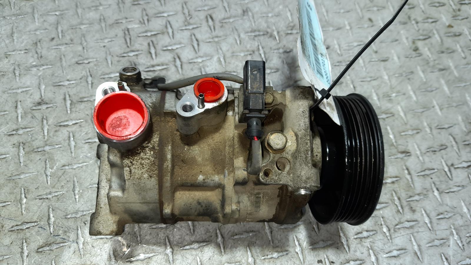 View Auto part A/C Compressor Volkswagen Amarok 2020