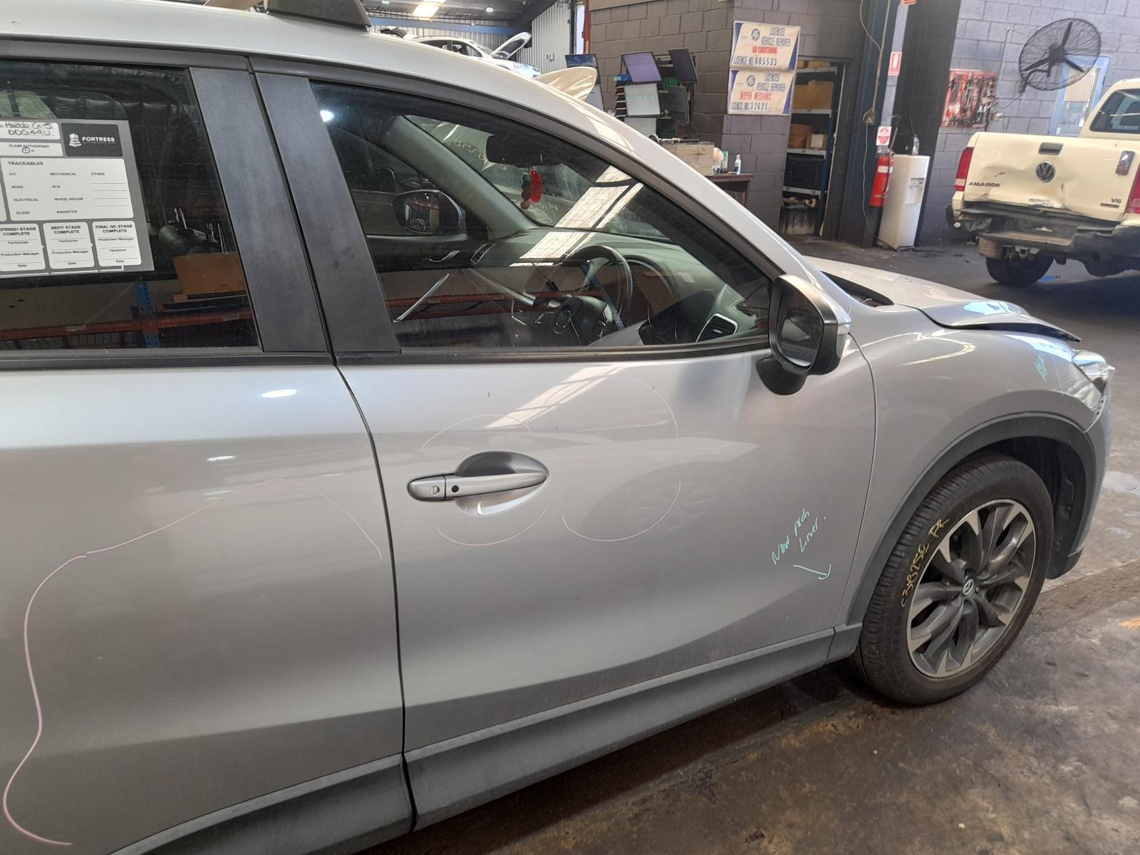 View Auto part Right Front Door Mazda Cx5 2016