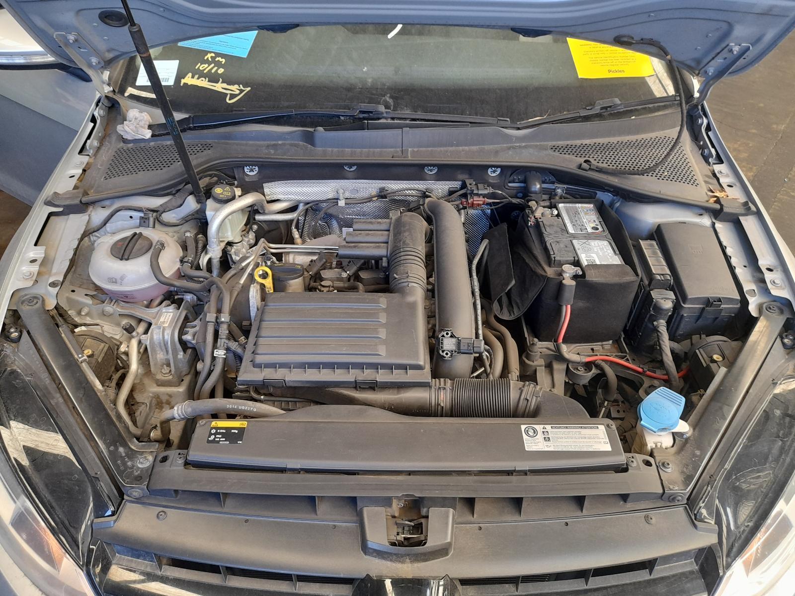 View Auto part Engine Volkswagen Golf 2014