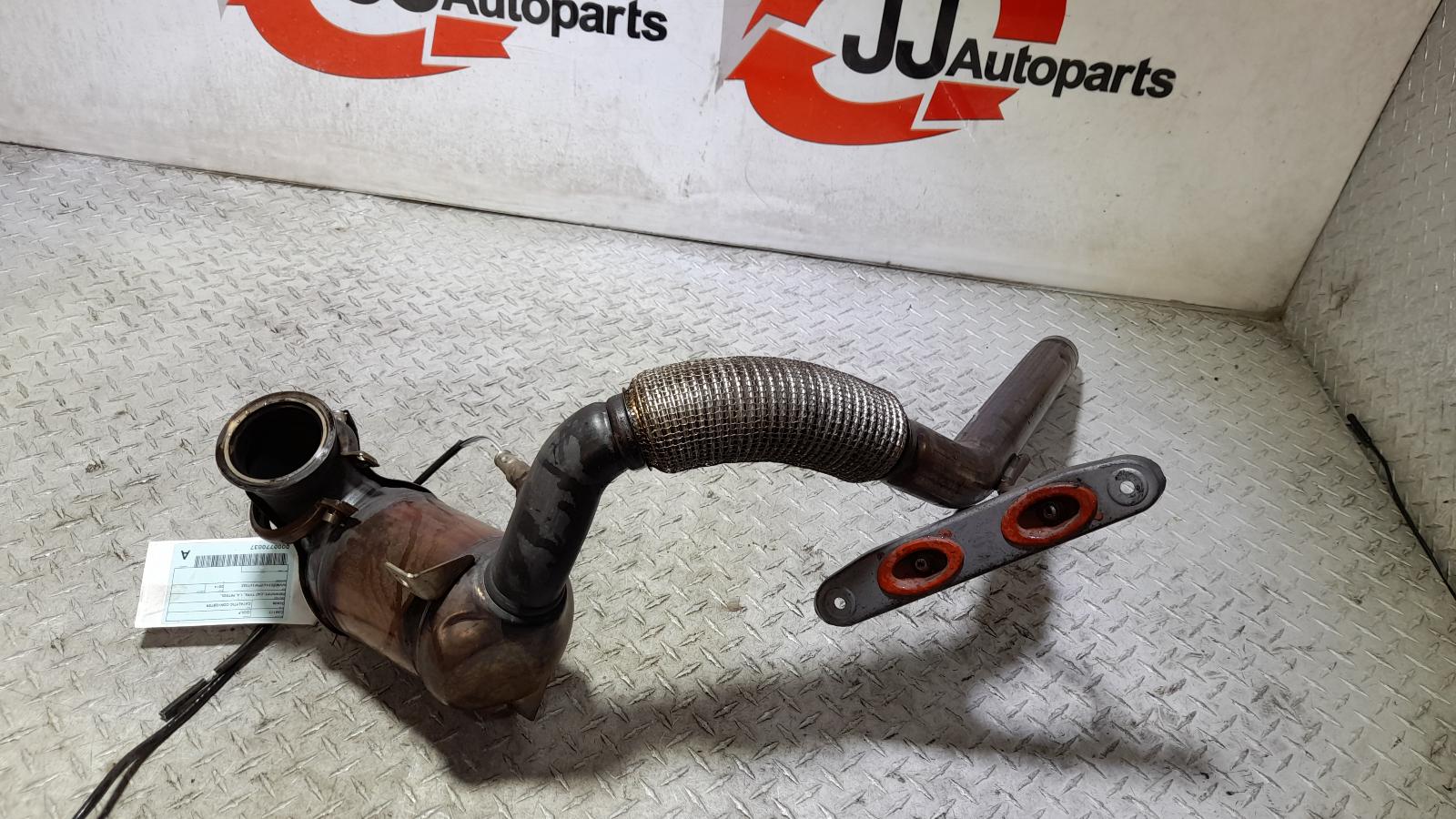 View Auto part Catalytic Converter Volkswagen Golf 2014