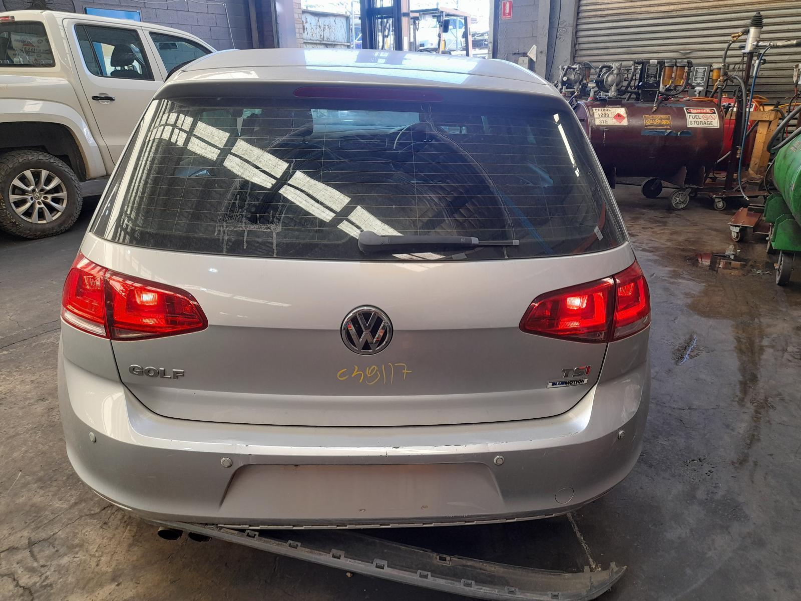 View Auto part Bootlid/Tailgate Volkswagen Golf 2014