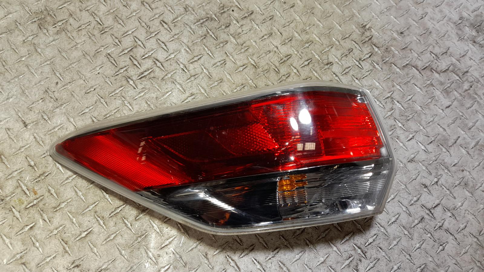 View Auto part Left Taillight Toyota Kluger 2015