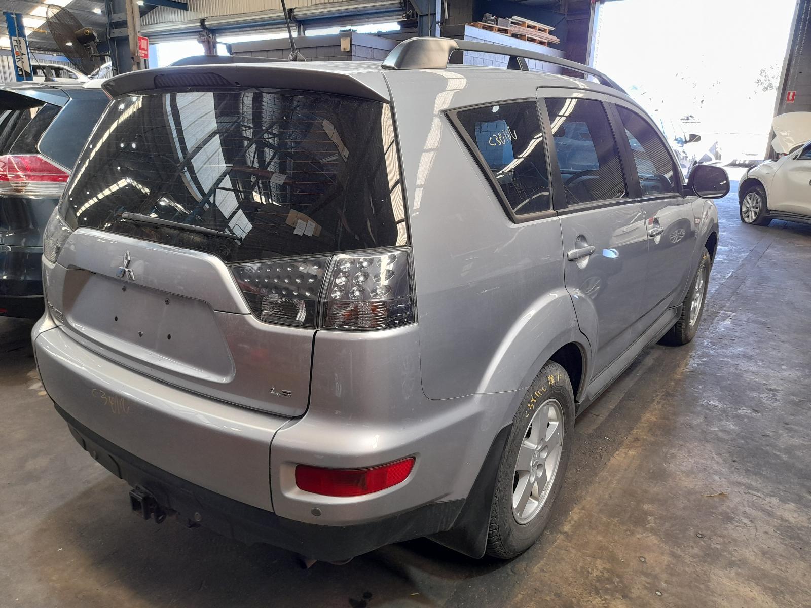 View Auto part Trans/Gearbox Mitsubishi Outlander 2011