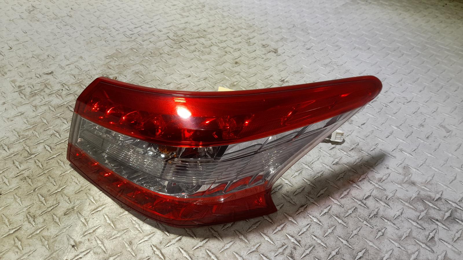 View Auto part Right Taillight Nissan Pulsar 2013