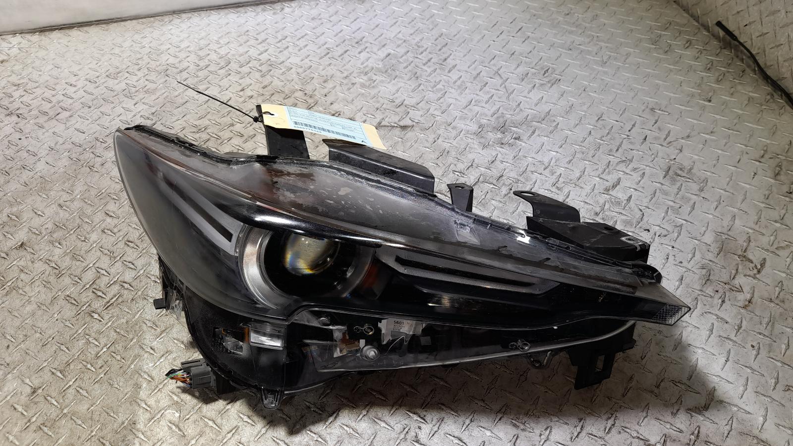 View Auto part Right Headlamp Mazda Cx5 2021