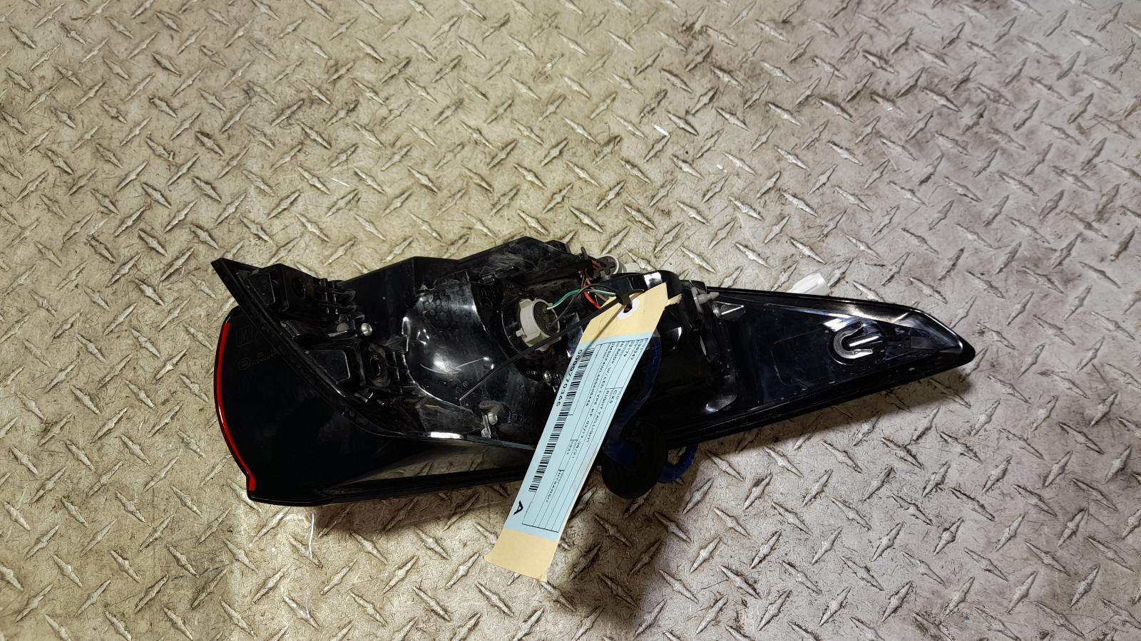 View Auto part Right Taillight Mazda Cx5 2021