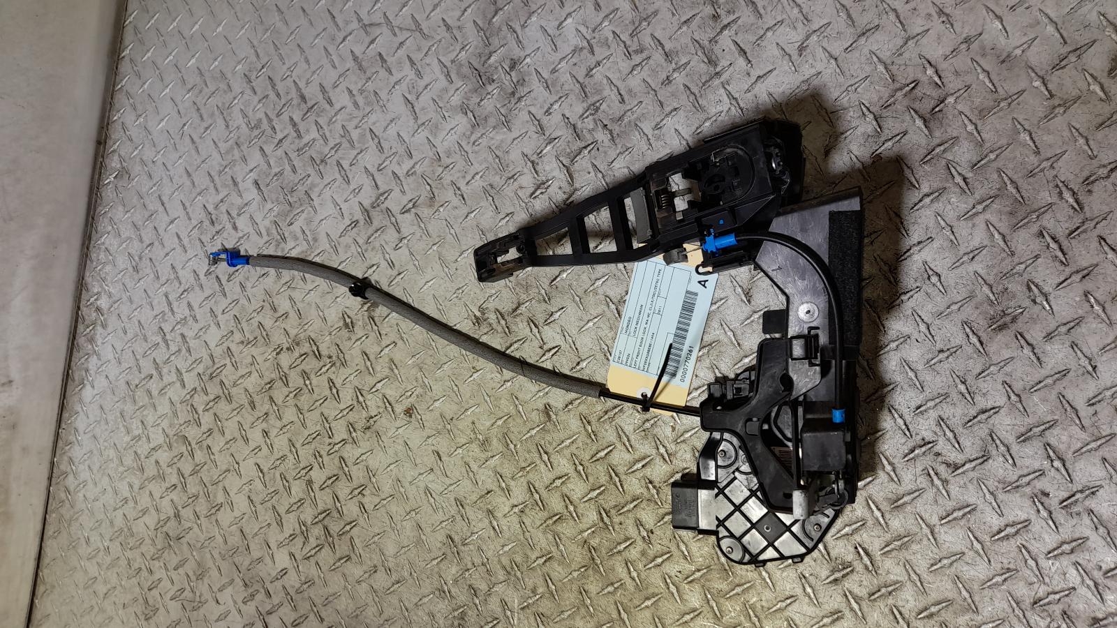 View Auto part Door/Boot/Gate Lock Ford Mondeo 2011