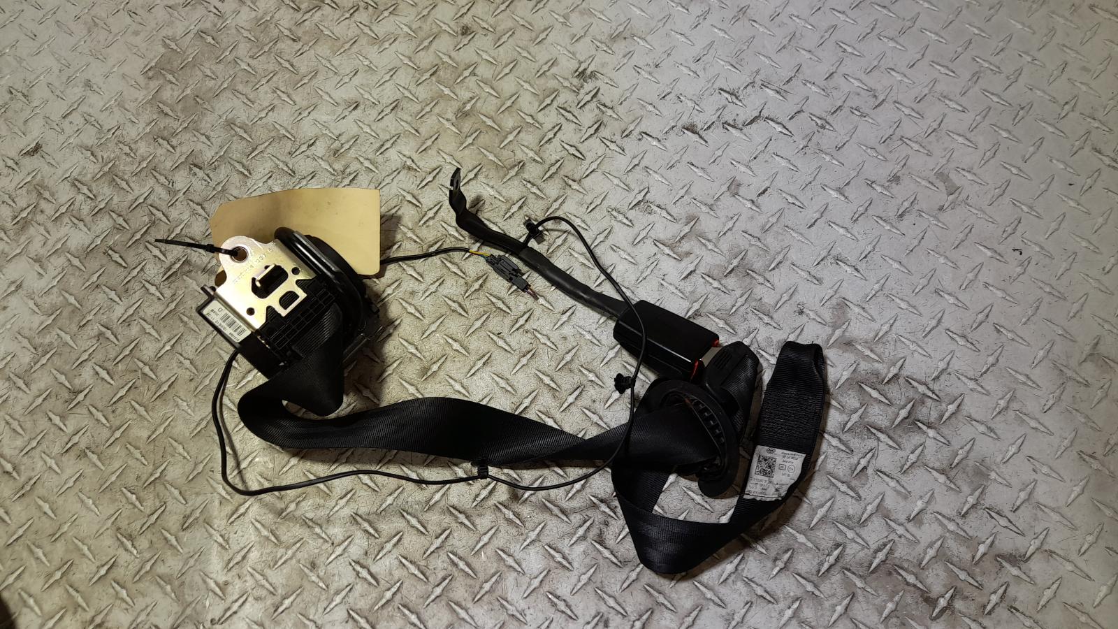 View Auto part Seatbelt/Stalk Volkswagen Scirocco 2012