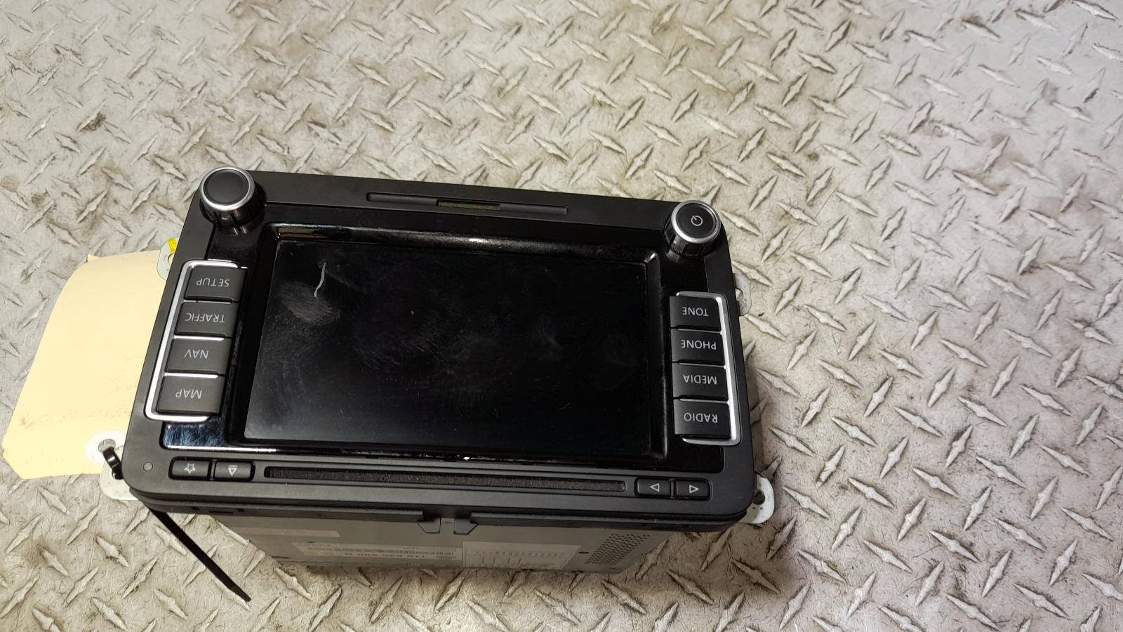 View Auto part Radio/Cd/Dvd/Sat/Tv Volkswagen Scirocco 2012