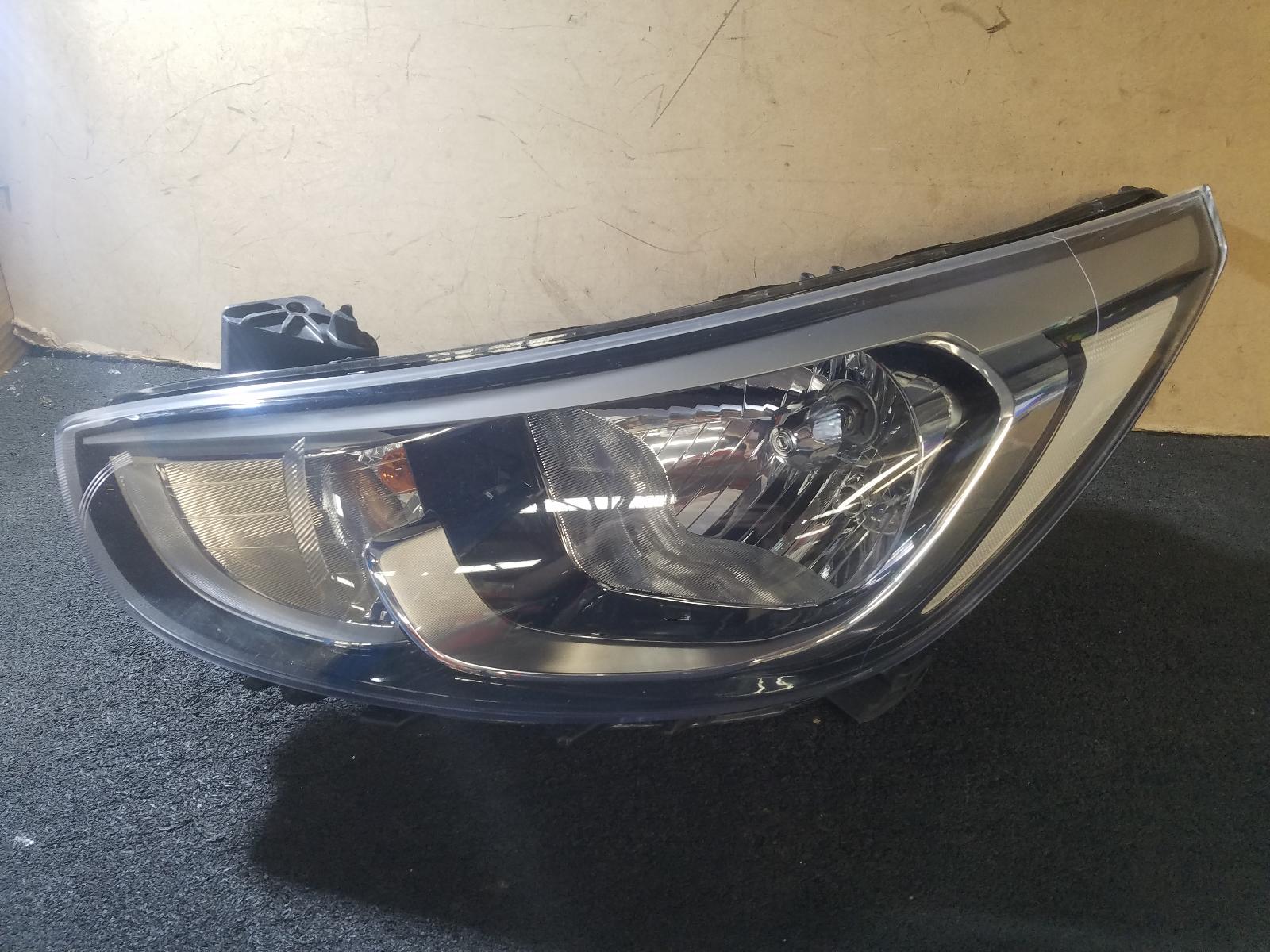 View Auto part Left Headlamp Hyundai Accent 2018