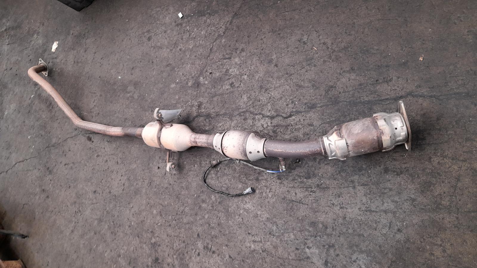 View Auto part Catalytic Converter Toyota Corolla 2015