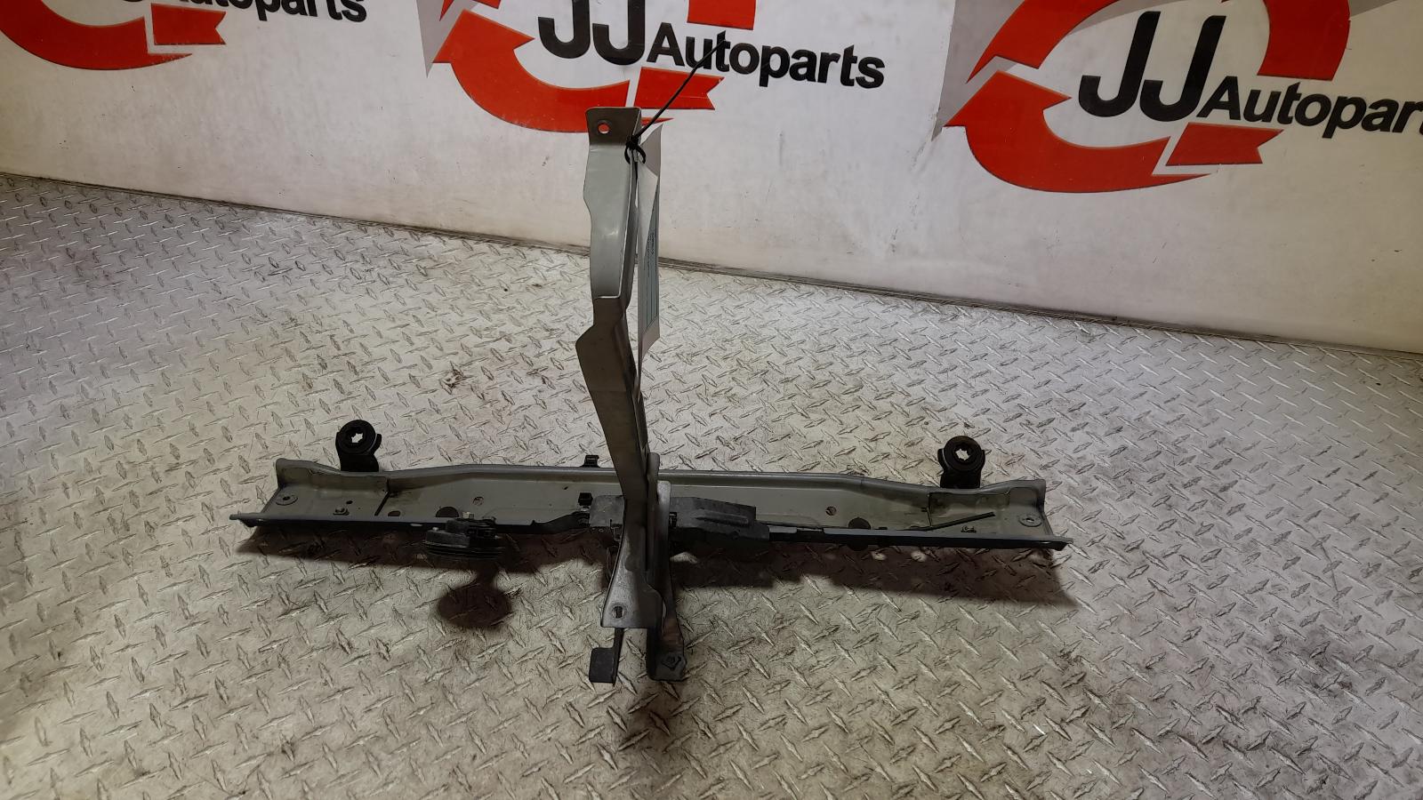 View Auto part Radiator Support Toyota Corolla 2015