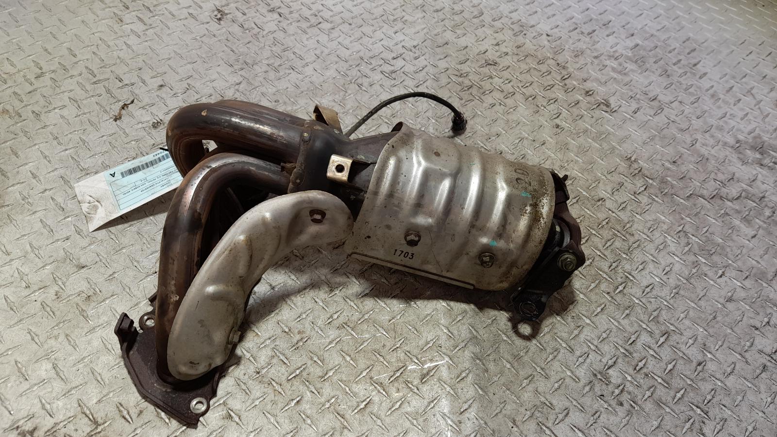 View Auto part Catalytic Converter Toyota Camry 2015