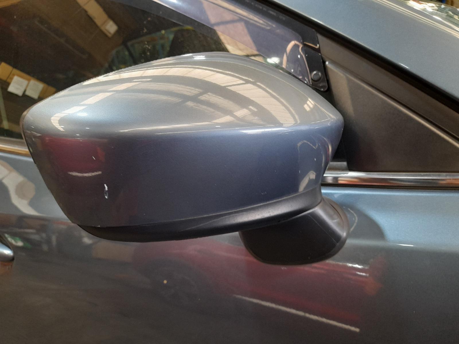 View Auto part Right Door Mirror Mazda 3 2015