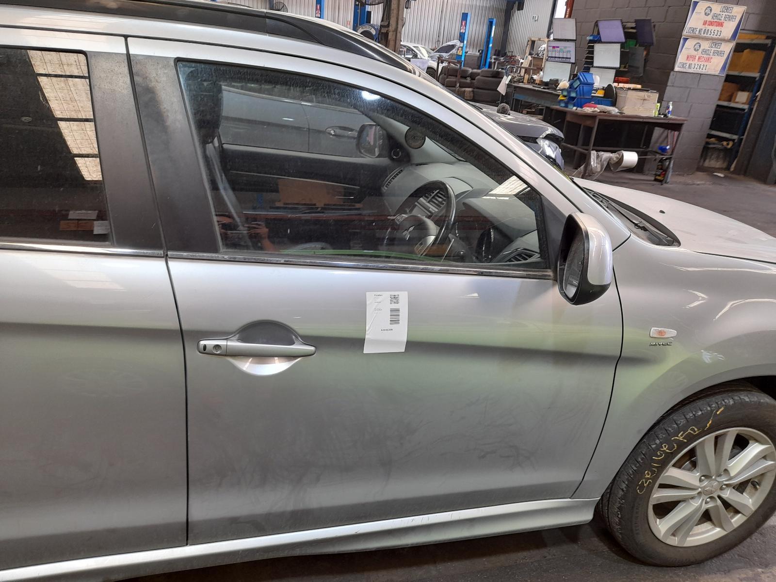 View Auto part Right Front Door Mitsubishi Asx 2011