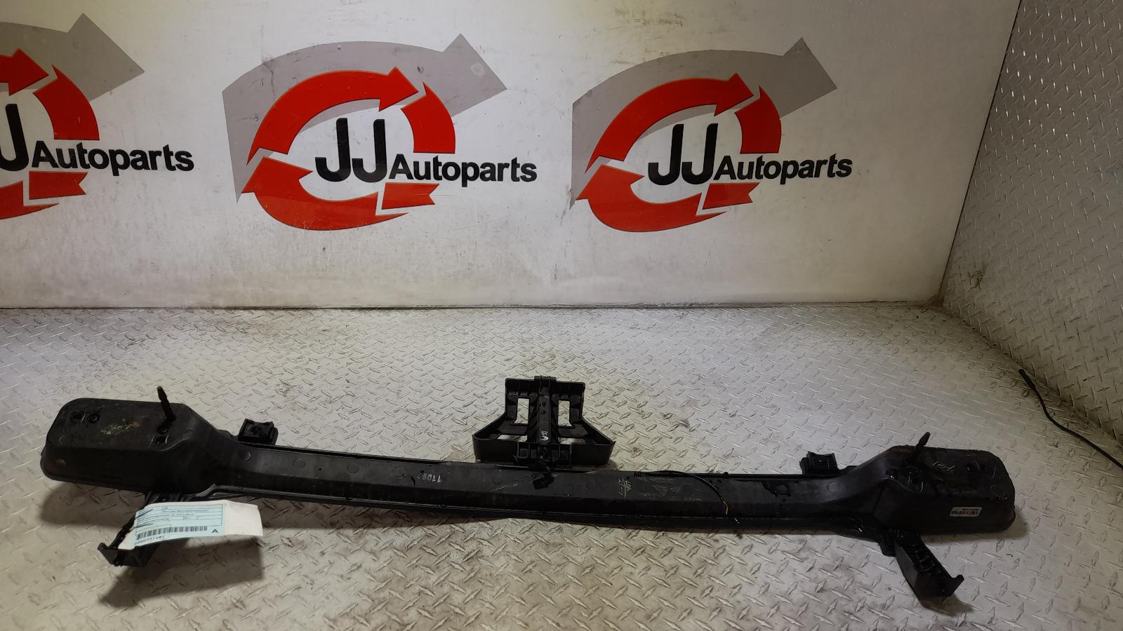 View Auto part R/Bar Bracket/Reinfo Hyundai I20 2011