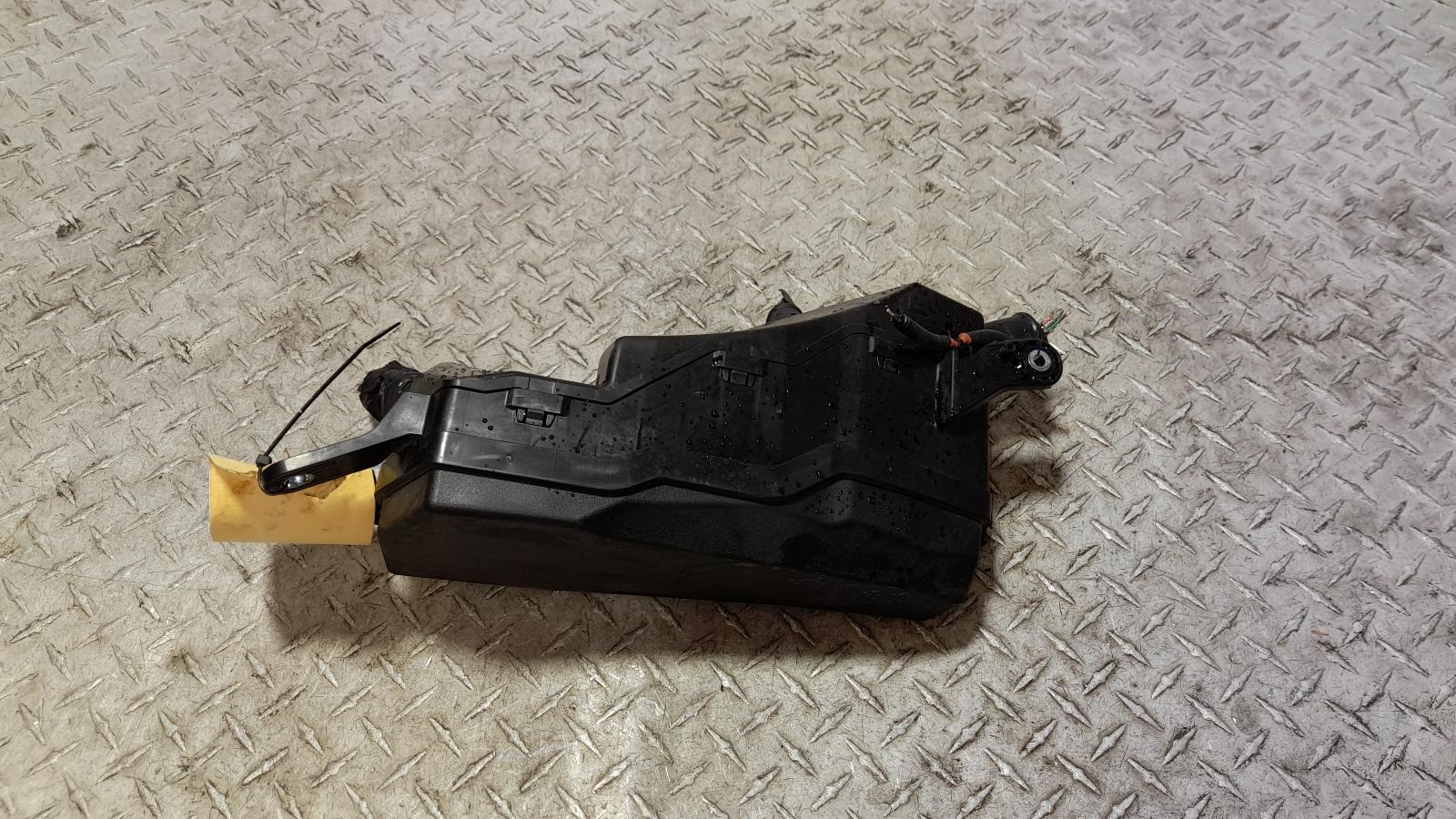 View Auto part Fuse Box Toyota Camry 2018