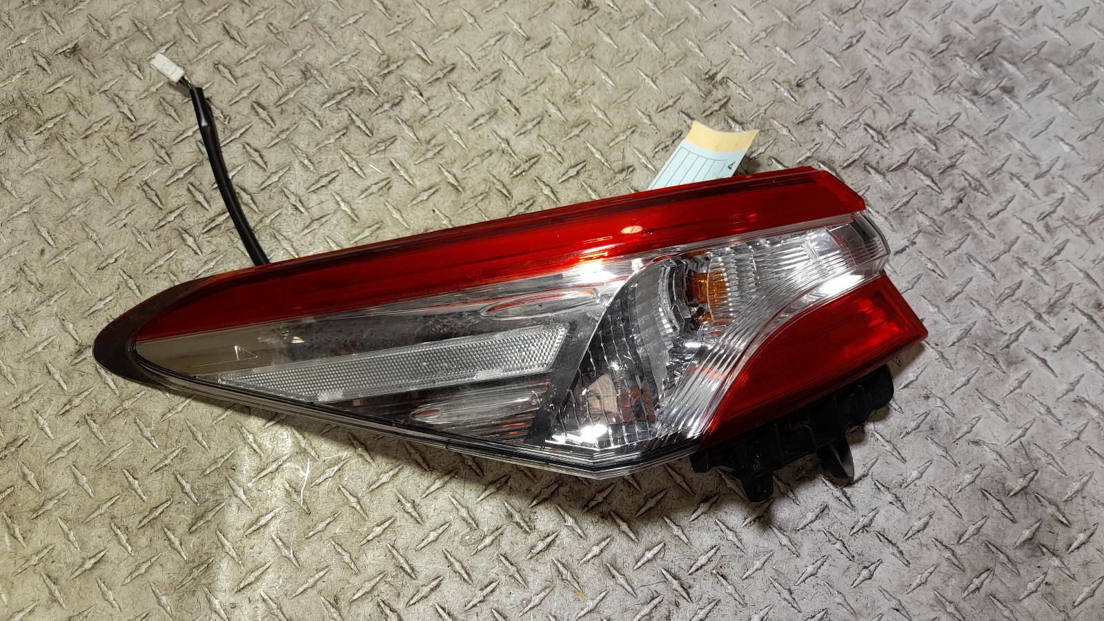 View Auto part Left Taillight Toyota Camry 2018
