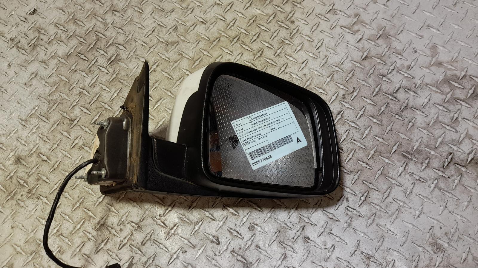 View Auto part Right Door Mirror Jeep Grandcherokee 2012