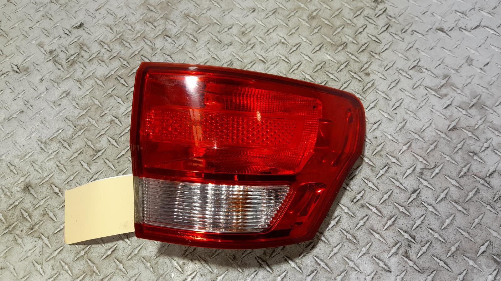 View Auto part Right Taillight Jeep Grandcherokee 2012