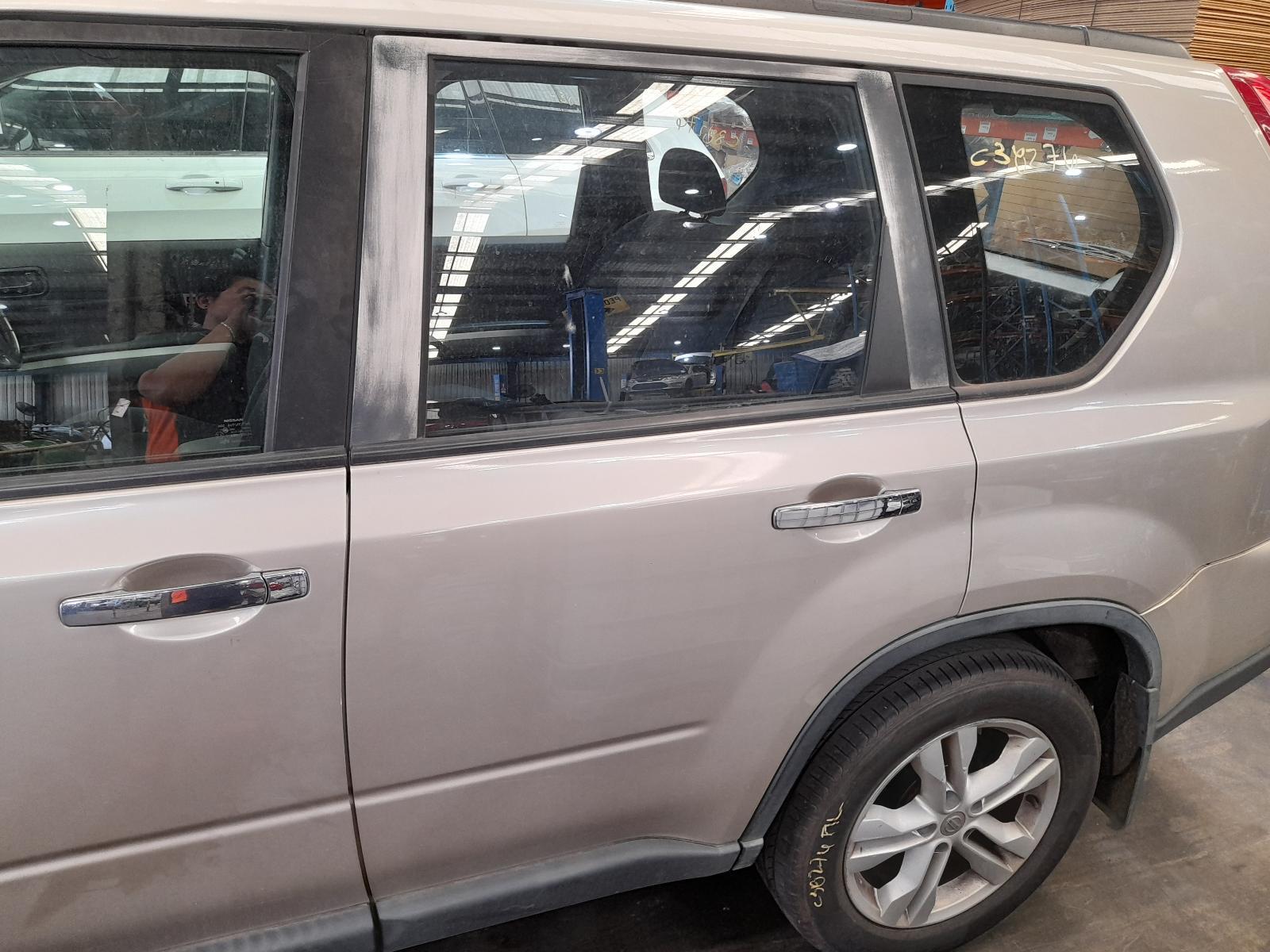 View Auto part Left Rear Door/Sliding Nissan Xtrail 2011