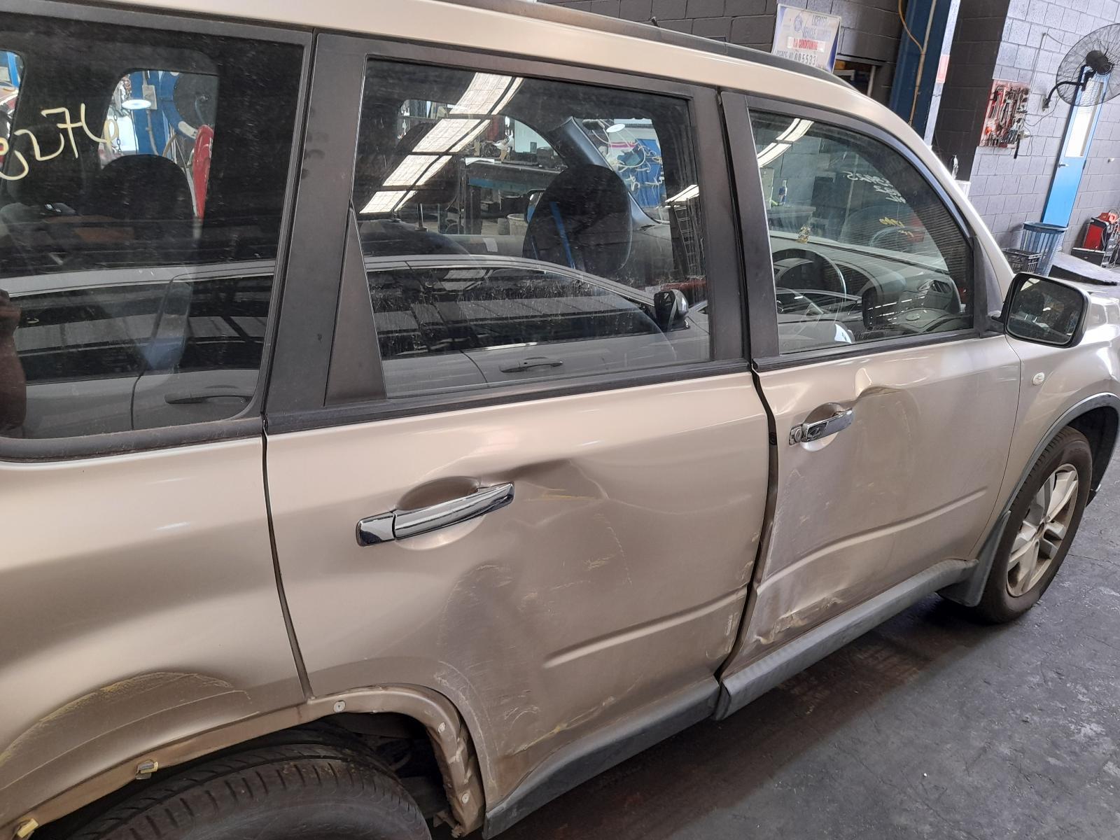 View Auto part Right Rear Side Glass Nissan Xtrail 2011