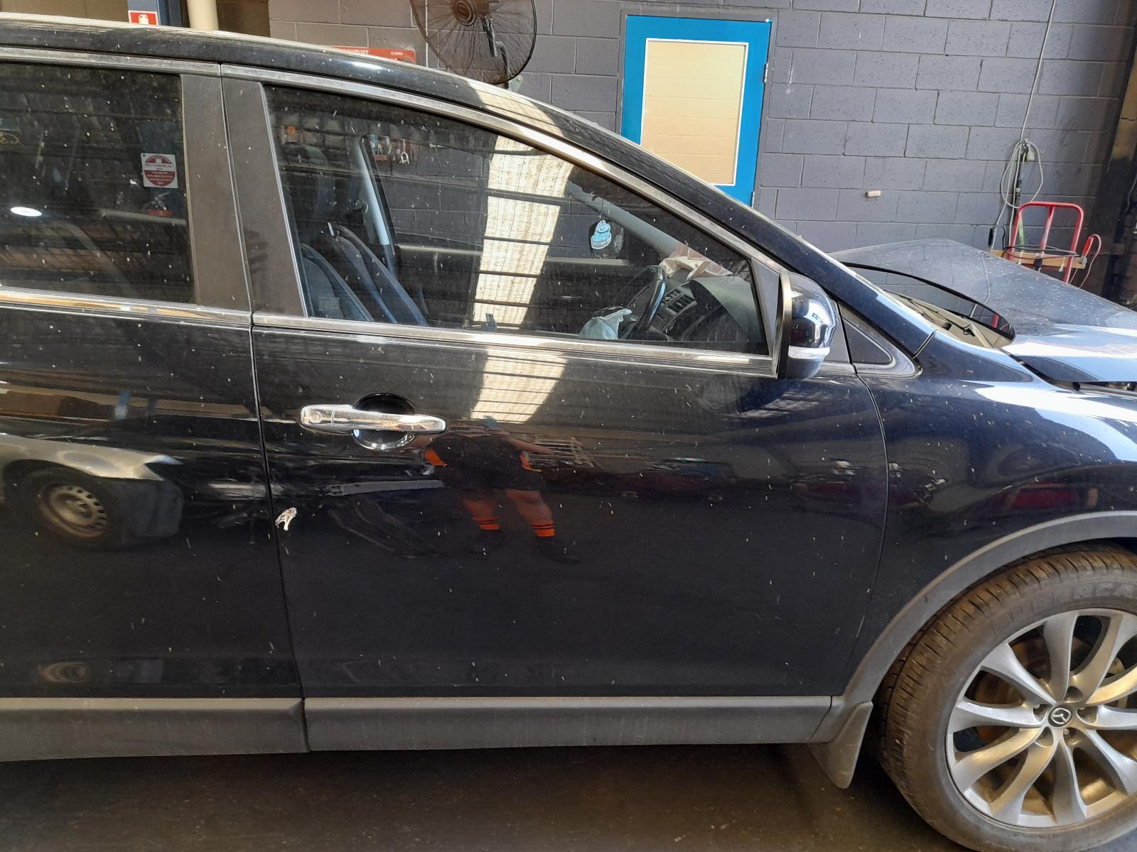 View Auto part Right Front Door Mazda Cx9 2015