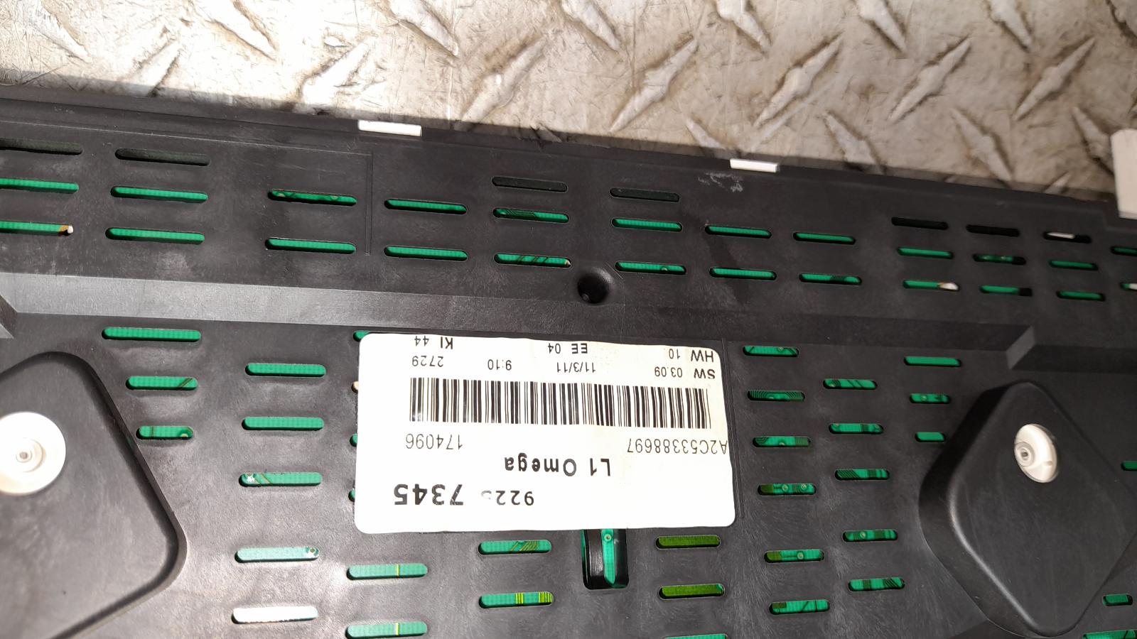 View Auto part Instrument Cluster Holden Commodore 2011