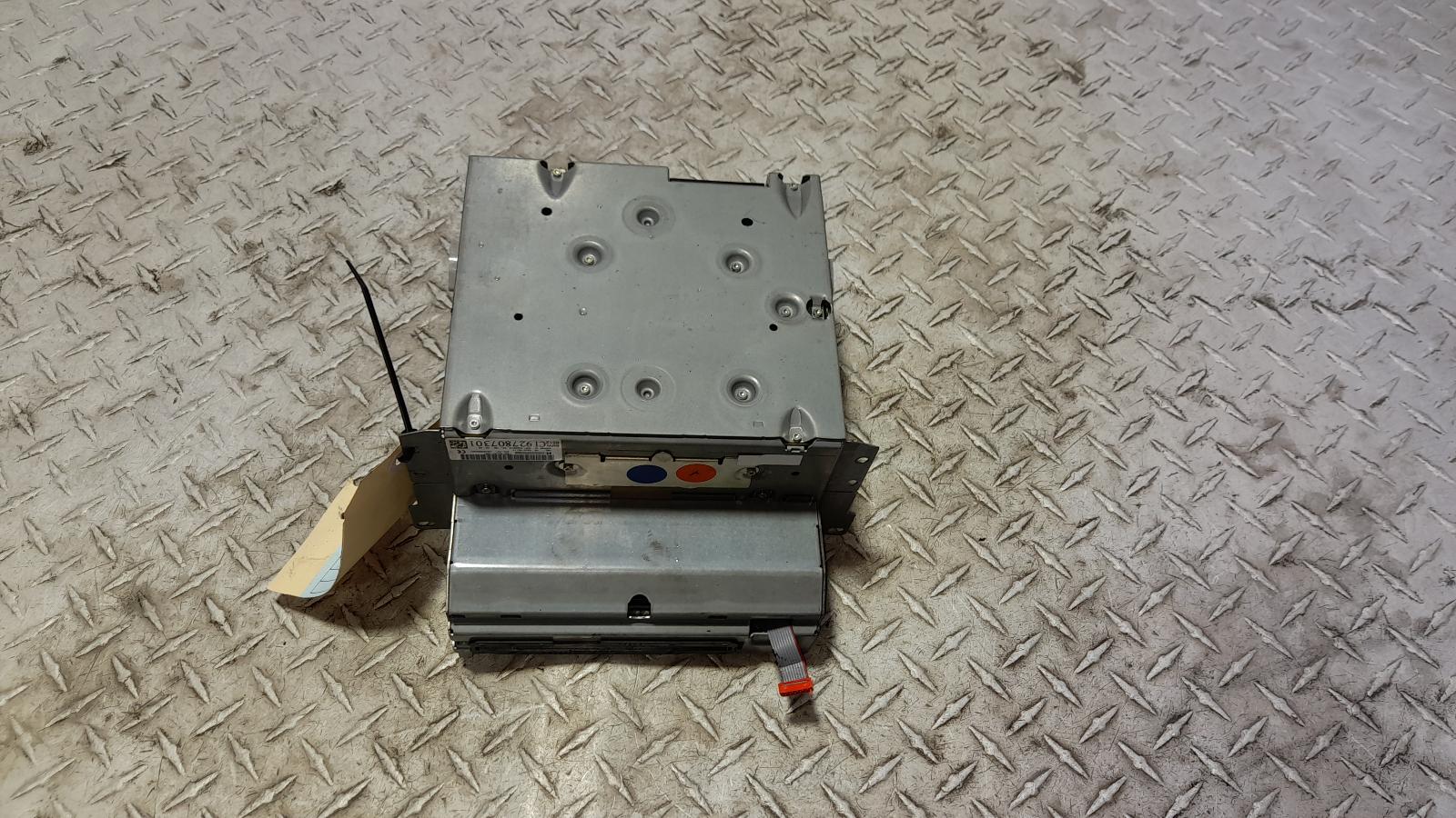 View Auto part Radio/Cd/Dvd/Sat/Tv Bmw X5 2012