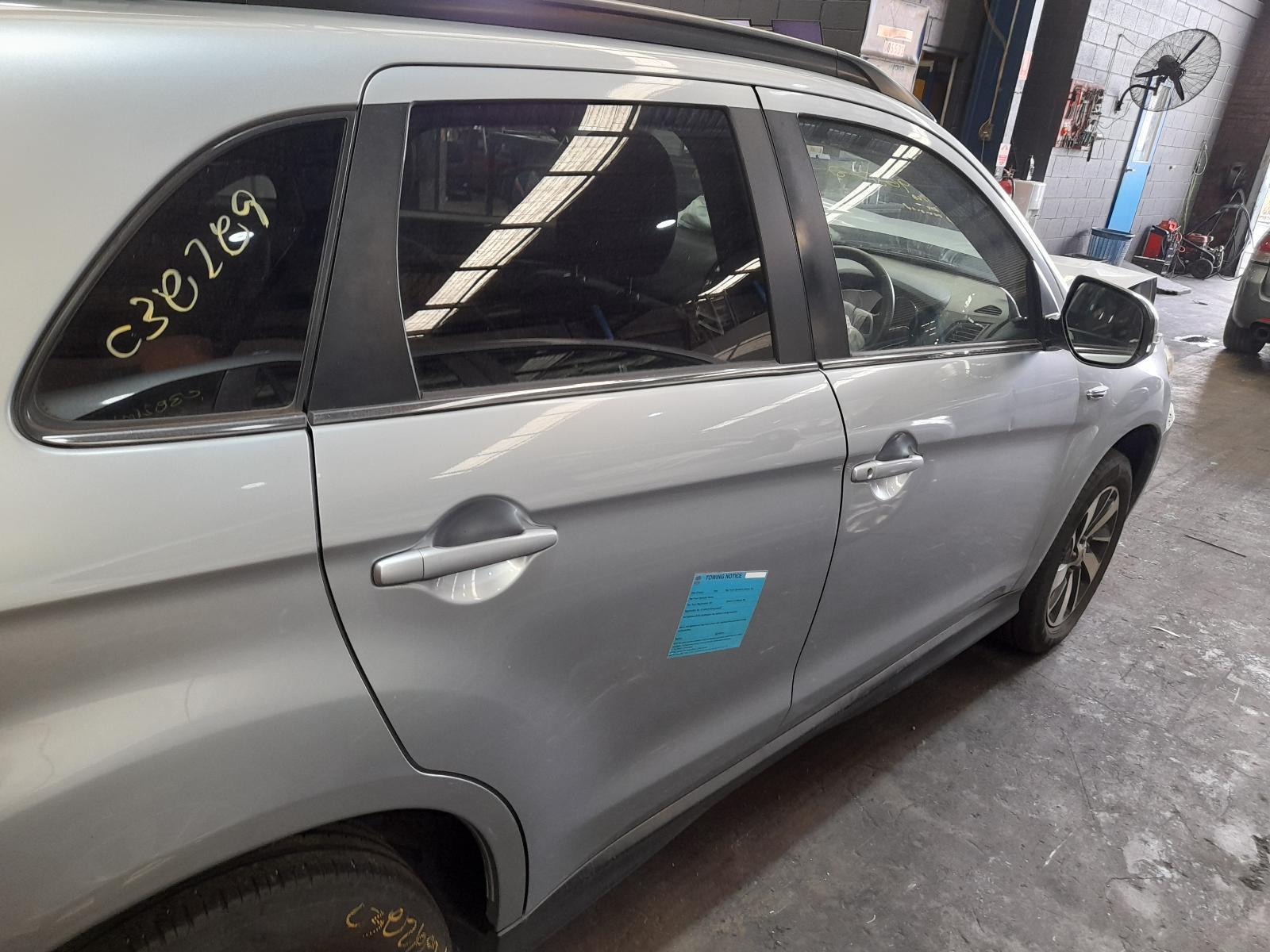 View Auto part Right Rear Door Sliding Mitsubishi Asx 2015