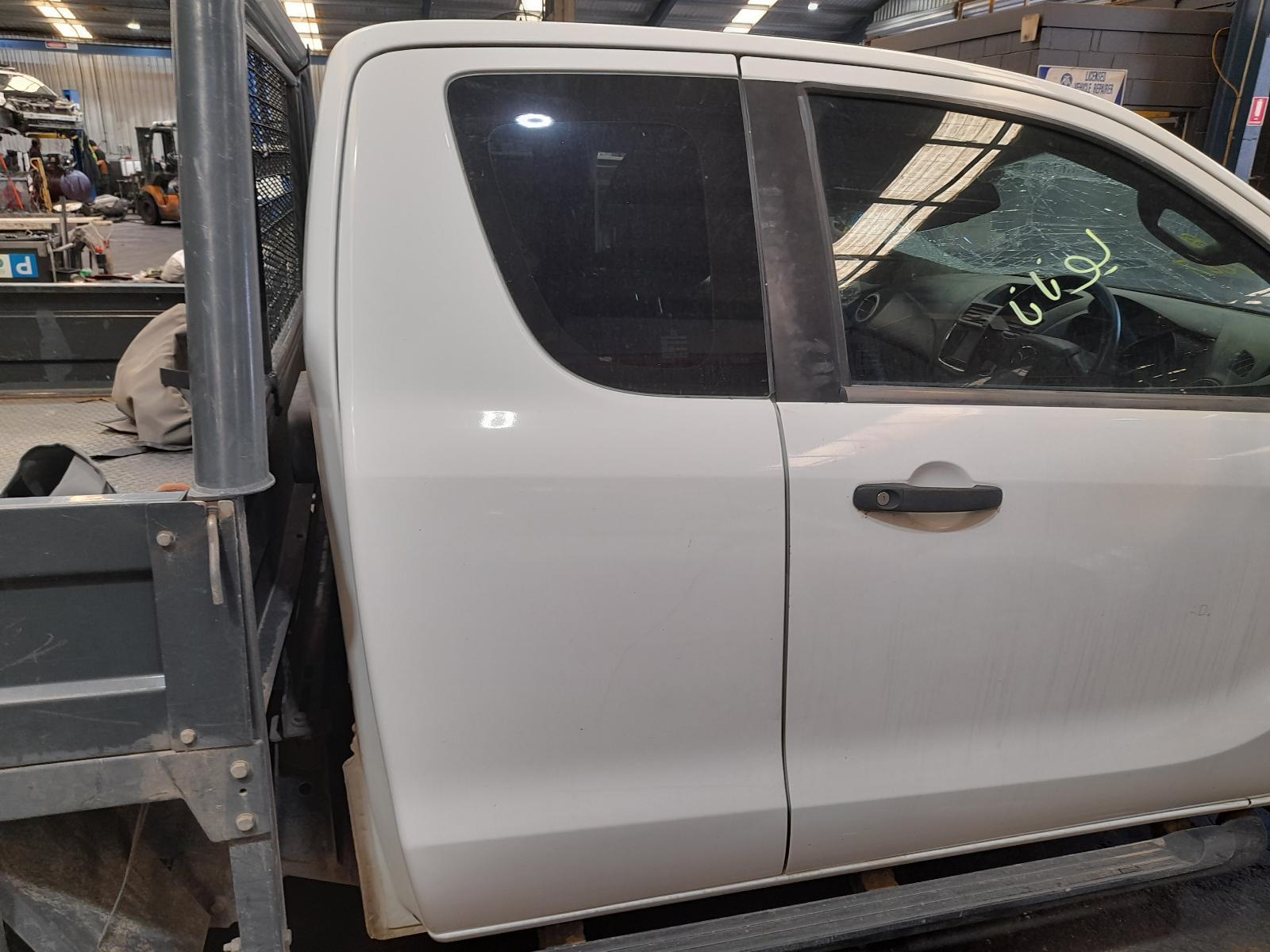 View Auto part Right Rear Door Sliding Mazda Bt50 2020