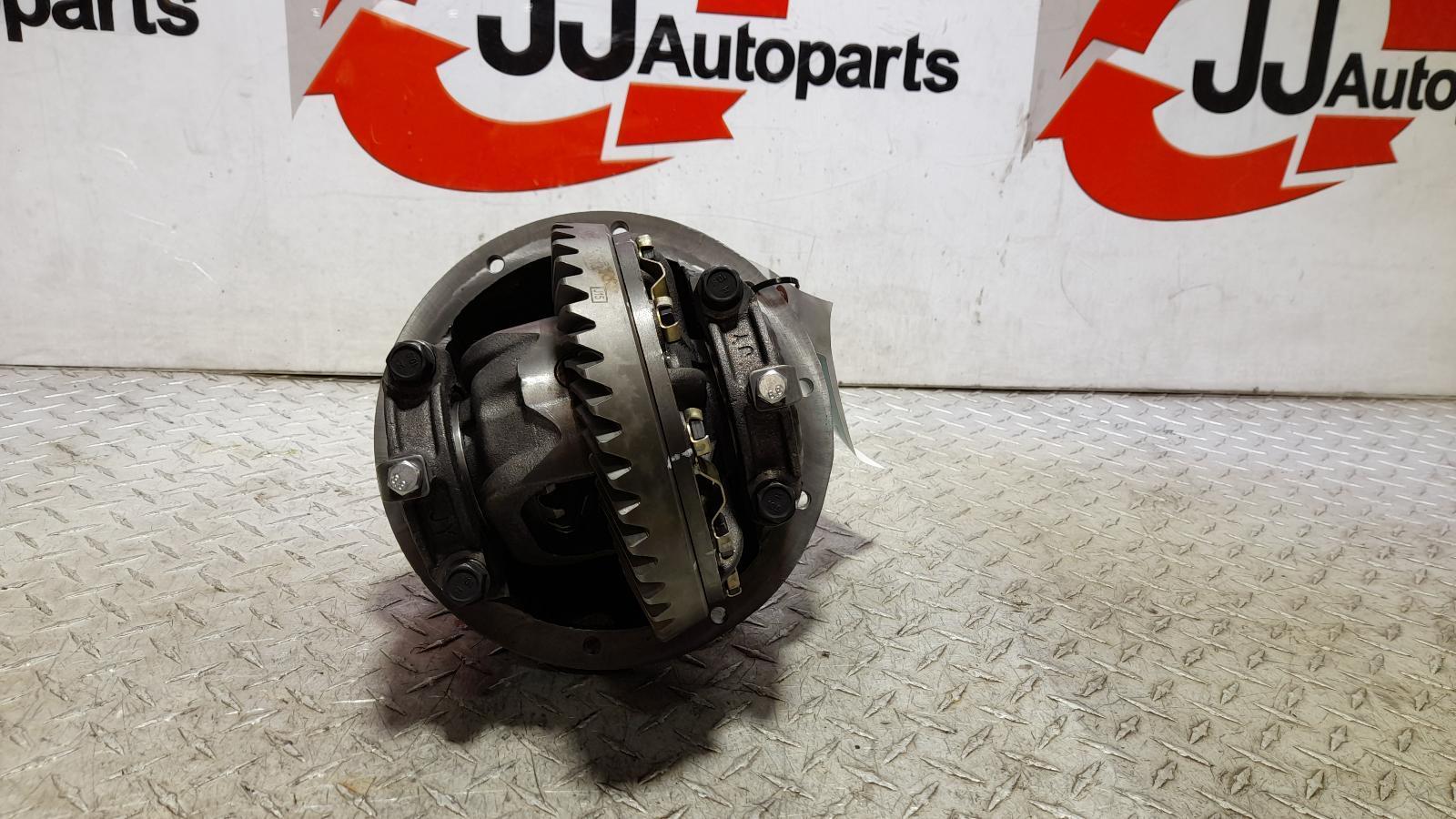 View Auto part Differential Centre Toyota Surf 1994