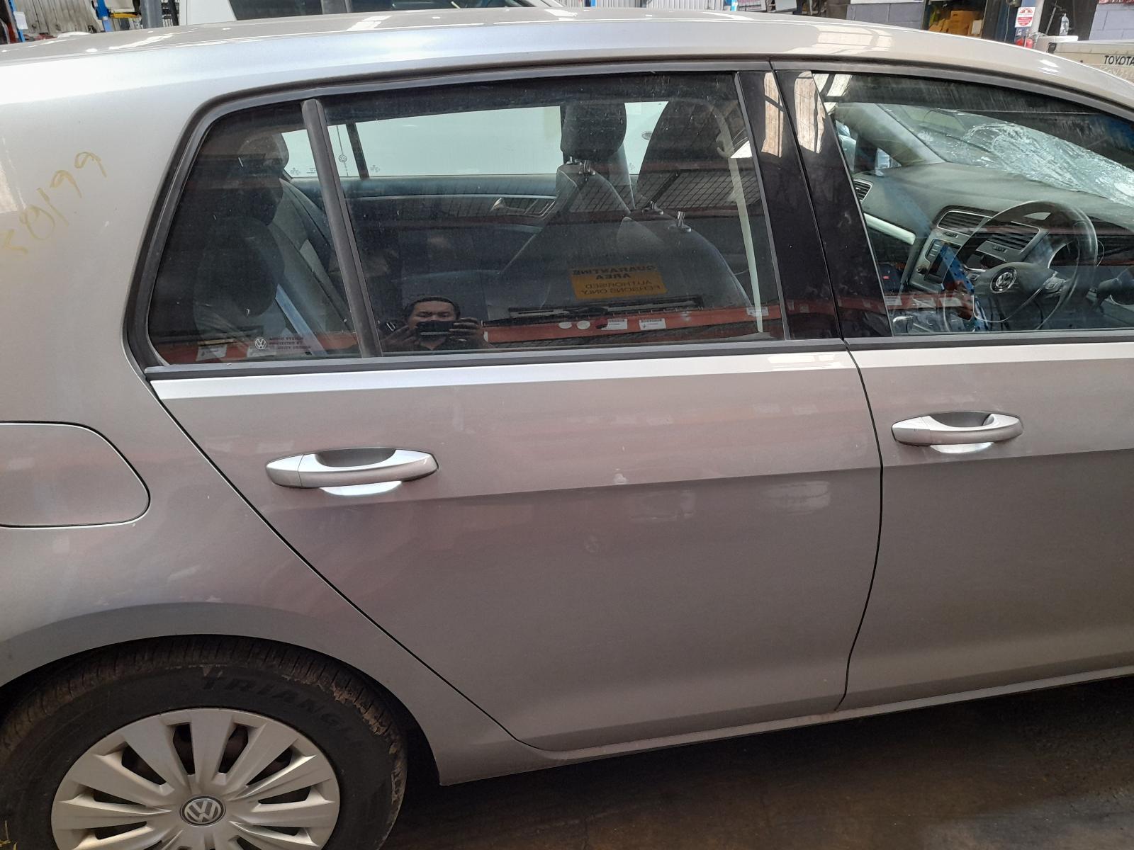 View Auto part Right Rear Door Sliding Volkswagen Golf 2014