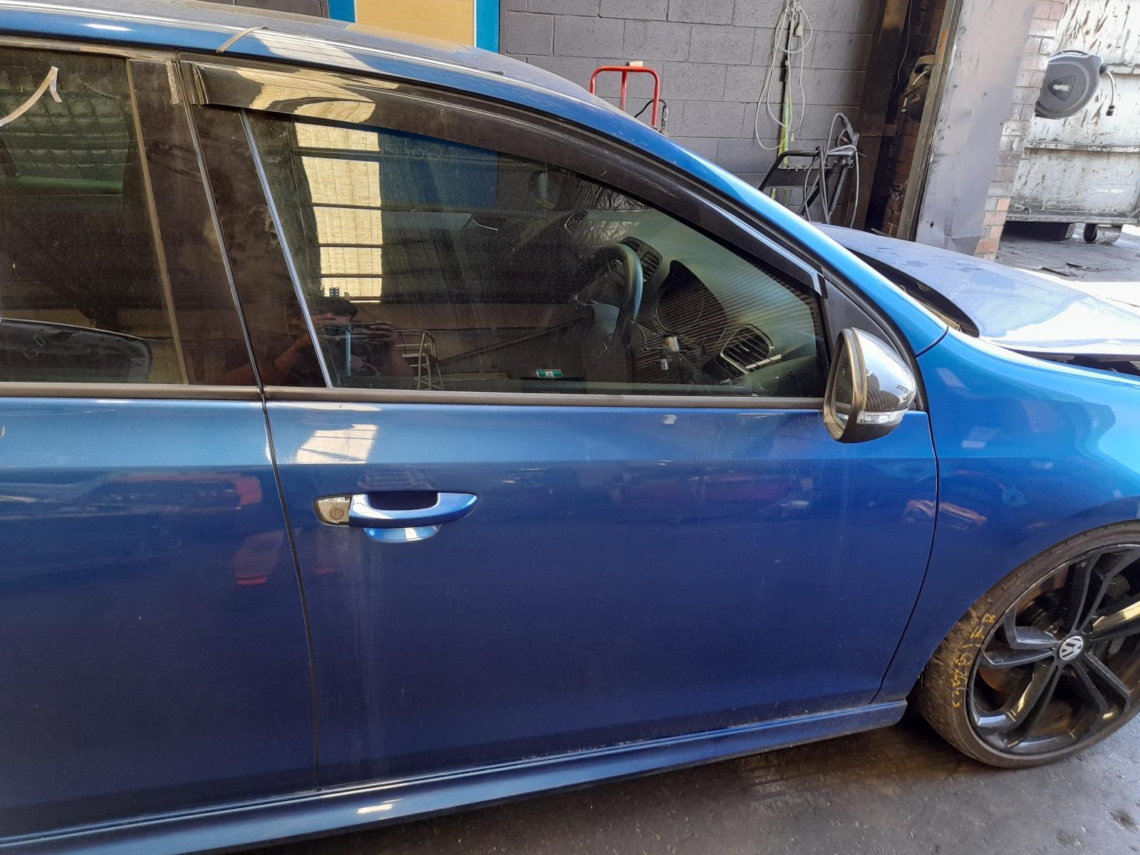 View Auto part Right Front Door Volkswagen Golf 2011