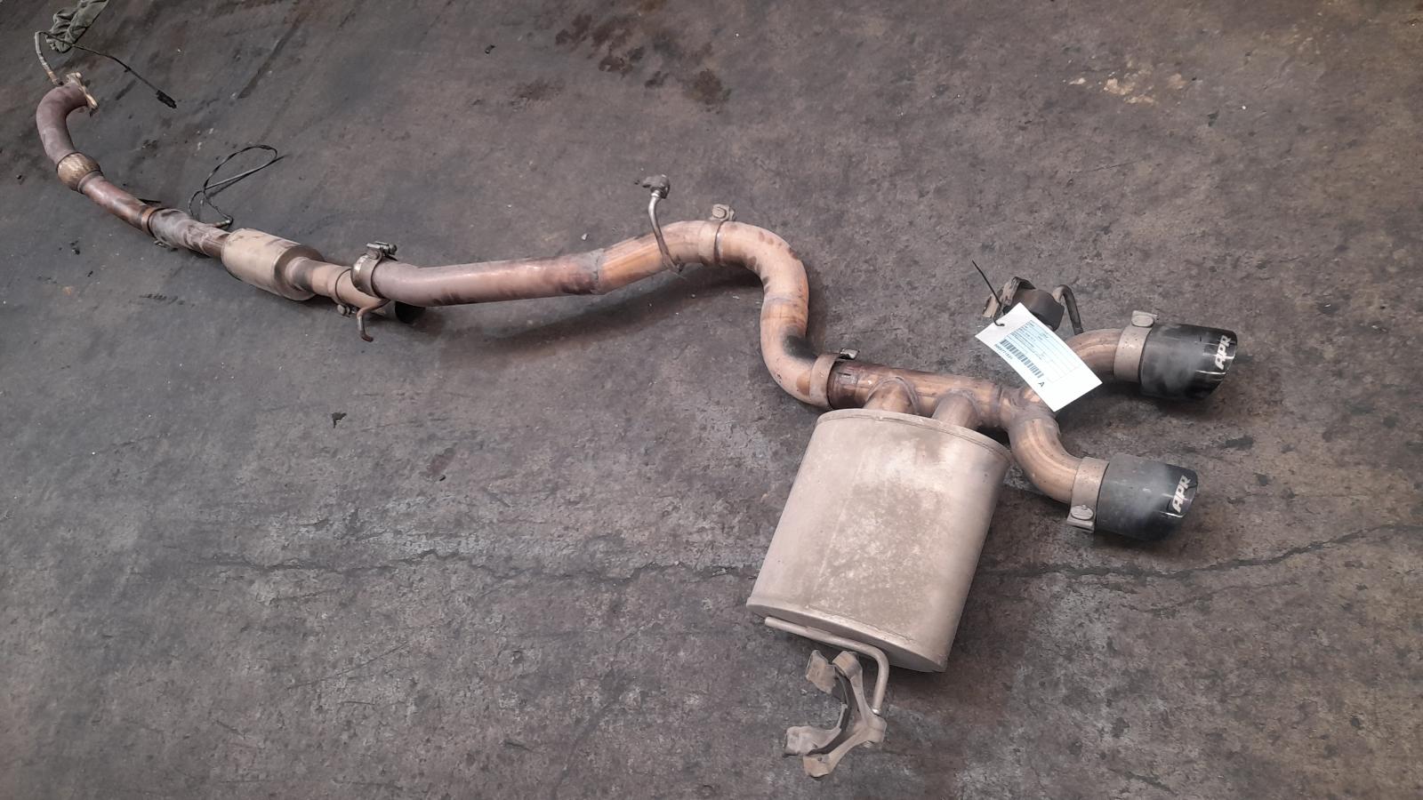 View Auto part Misc Volkswagen Golf 2011