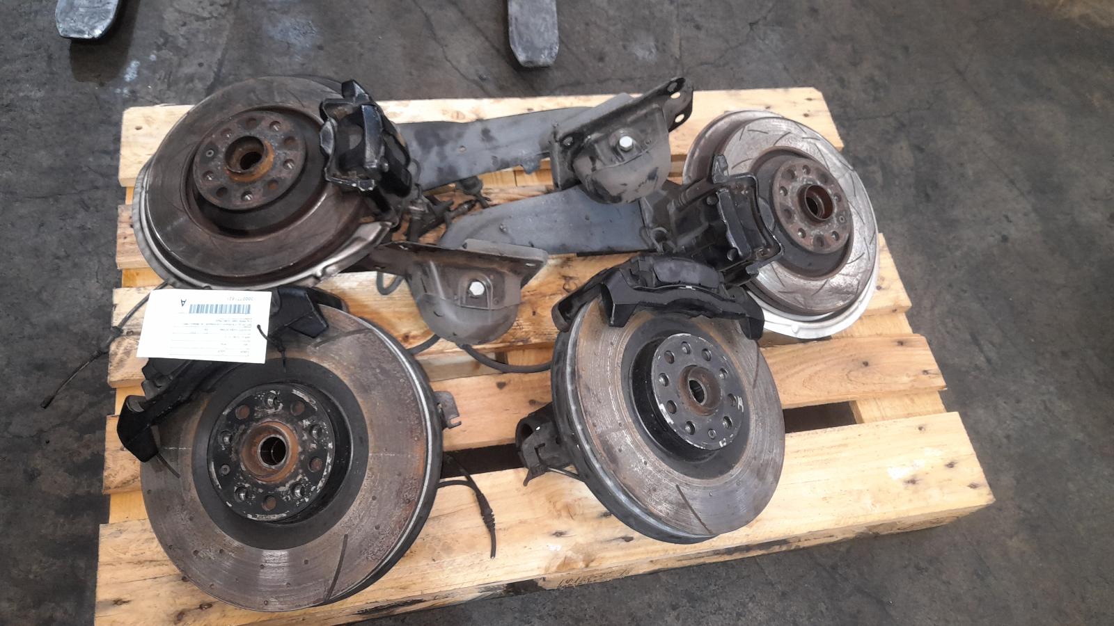 View Auto part Misc Volkswagen Golf 2011