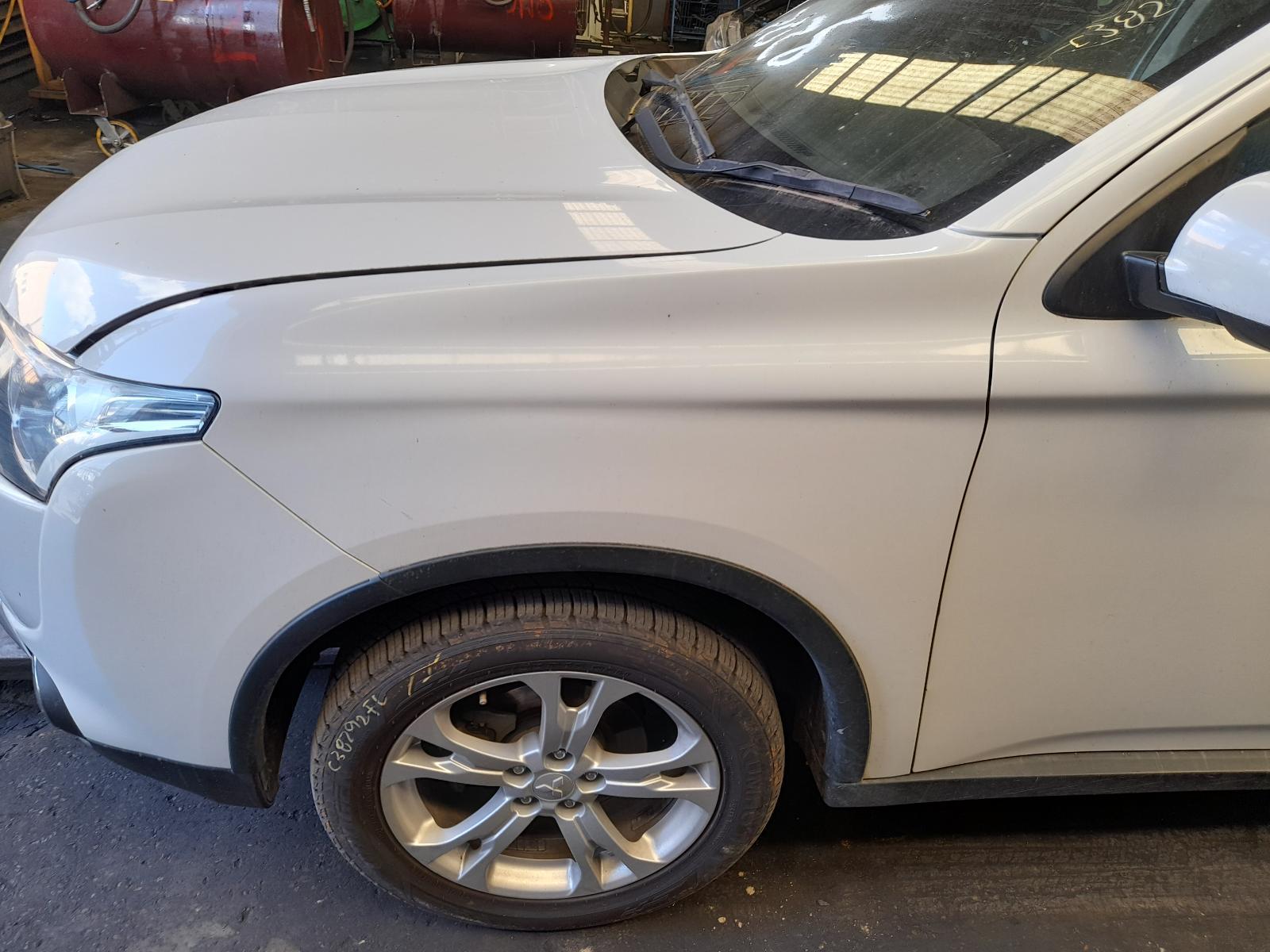 View Auto part Left Guard Mitsubishi Outlander 2014