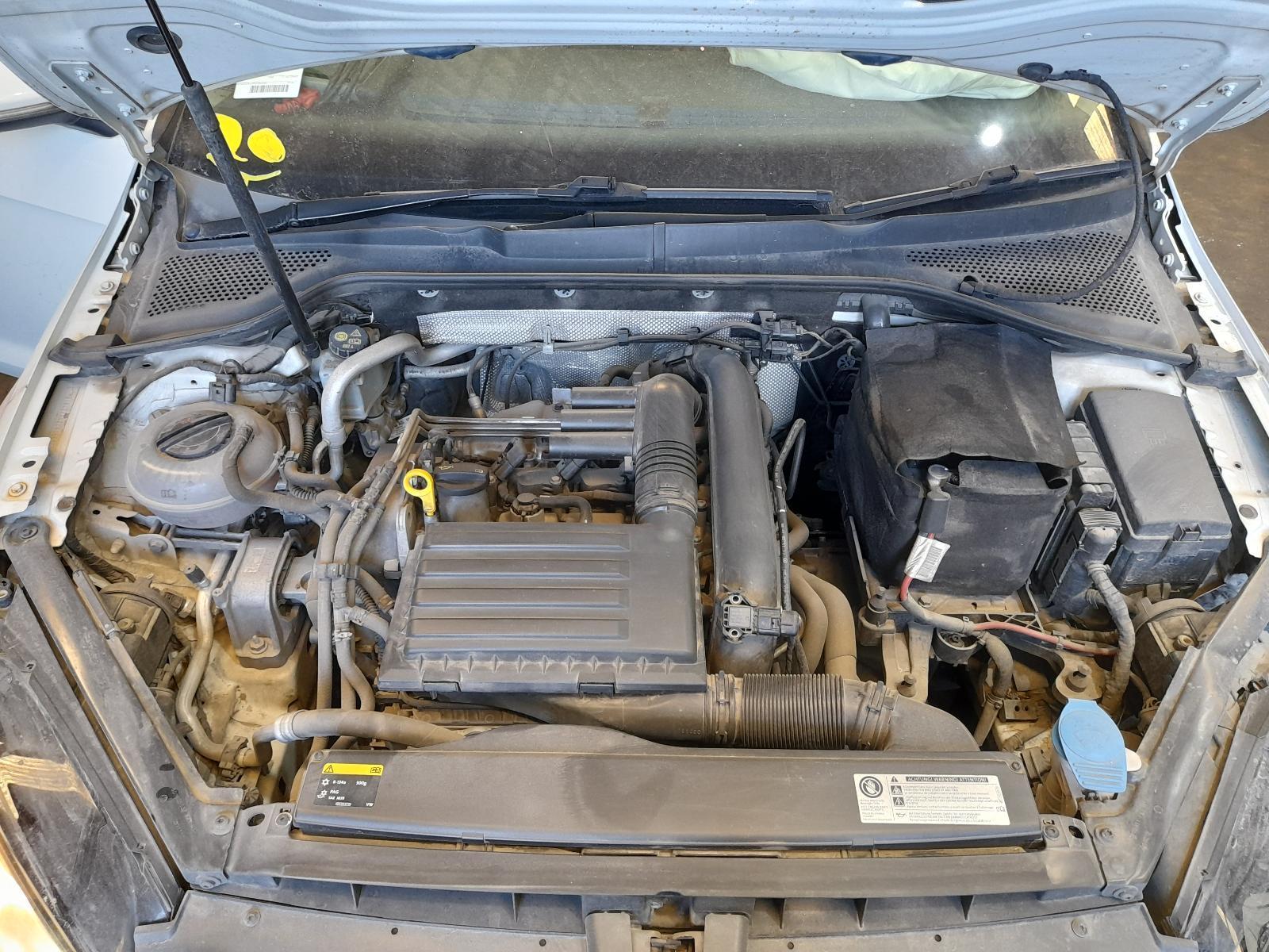 View Auto part Engine Volkswagen Golf 2014