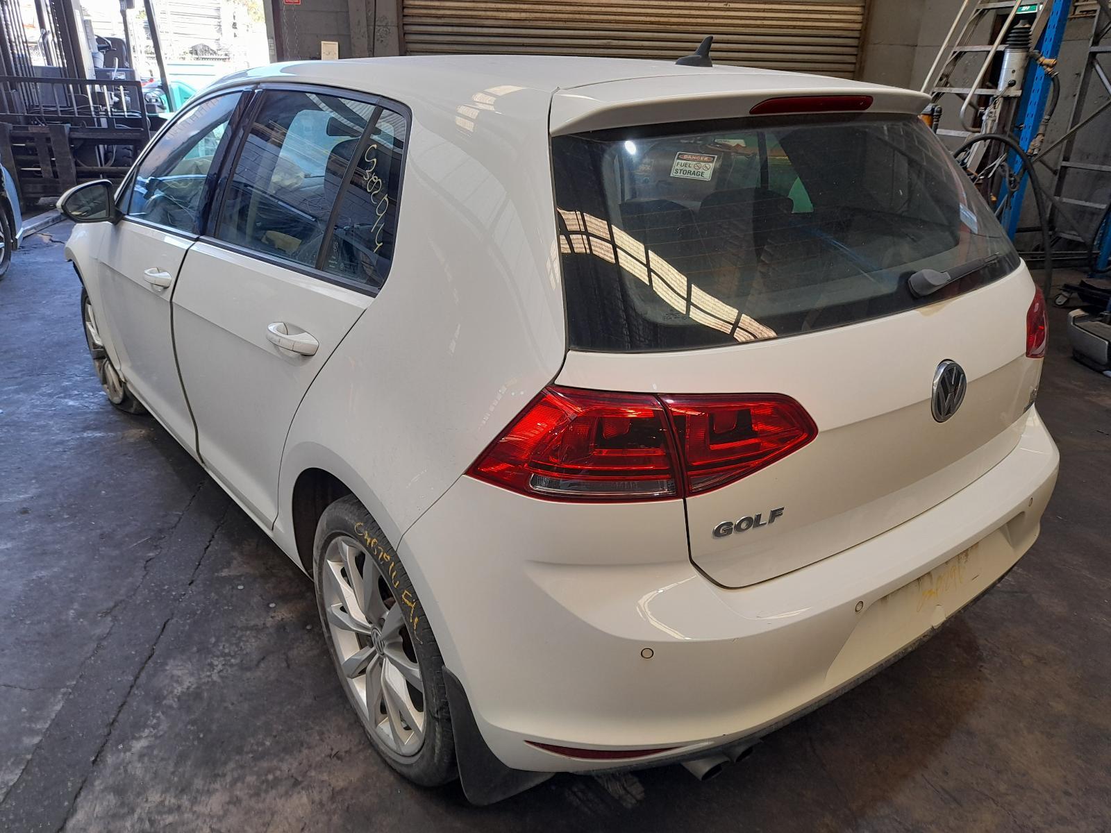 View Auto part Trans/Gearbox Volkswagen Golf 2014