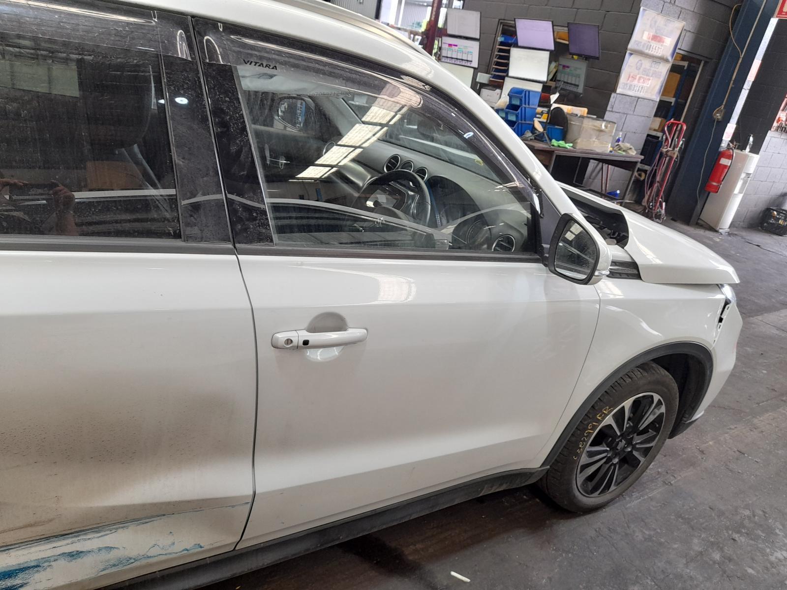 View Auto part Right Front Door Suzuki Vitara 2019