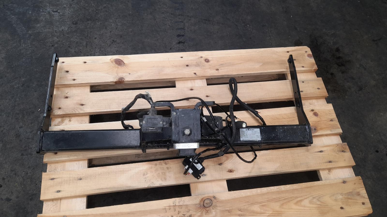 View Auto part Towbar Suzuki Vitara 2019