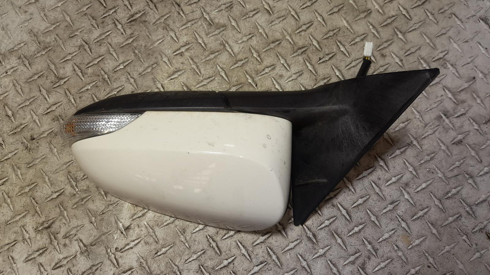 View Auto part Left Door Mirror Toyota Camry 2013
