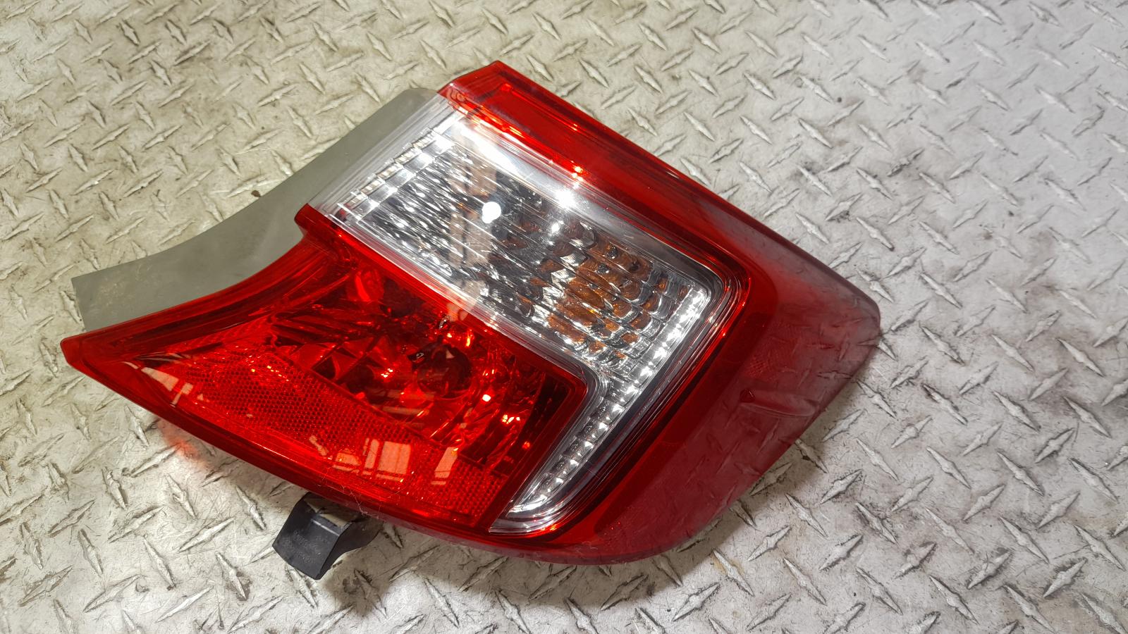 View Auto part Right Taillight Toyota Camry 2013