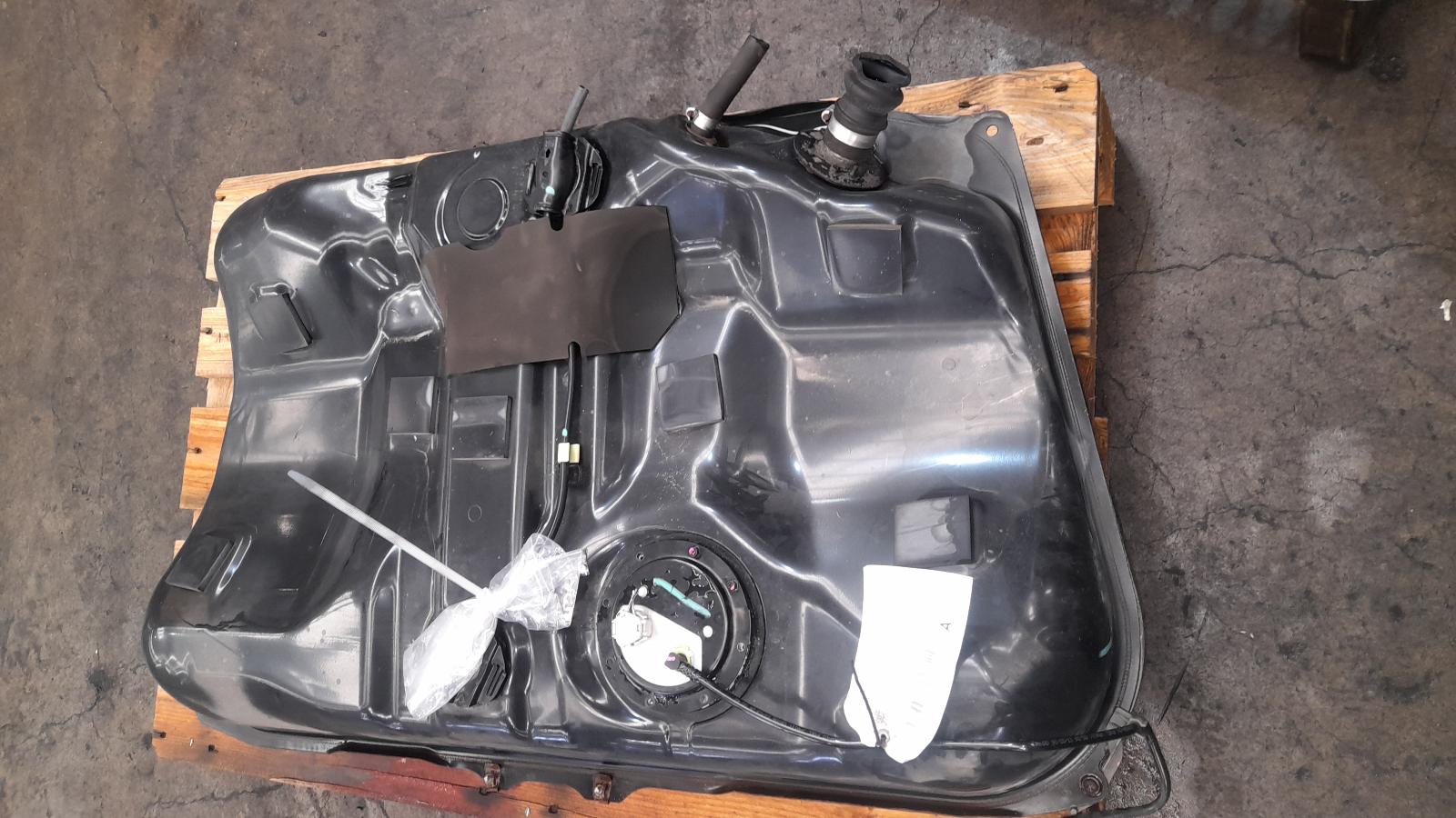 View Auto part Fuel Tank Toyota Camry 2013