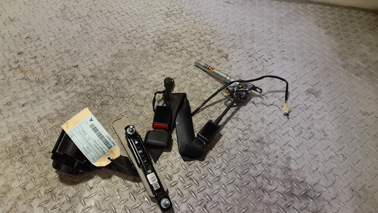 View Auto part Seatbelt/Stalk Holden Colorado 2017