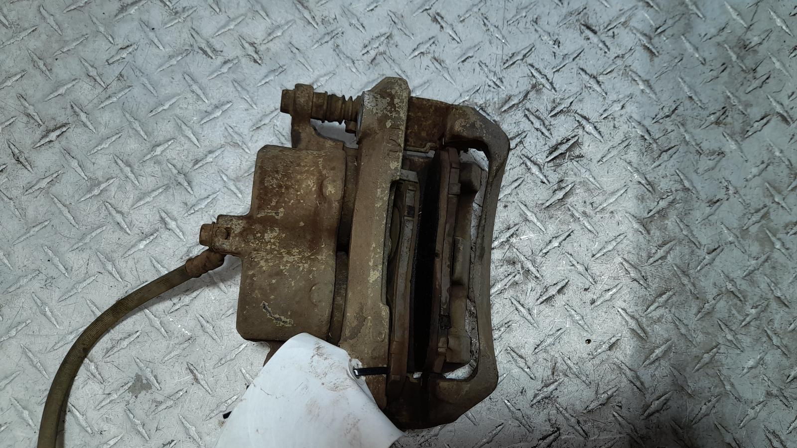 View Auto part Caliper Nissan Navara 2011